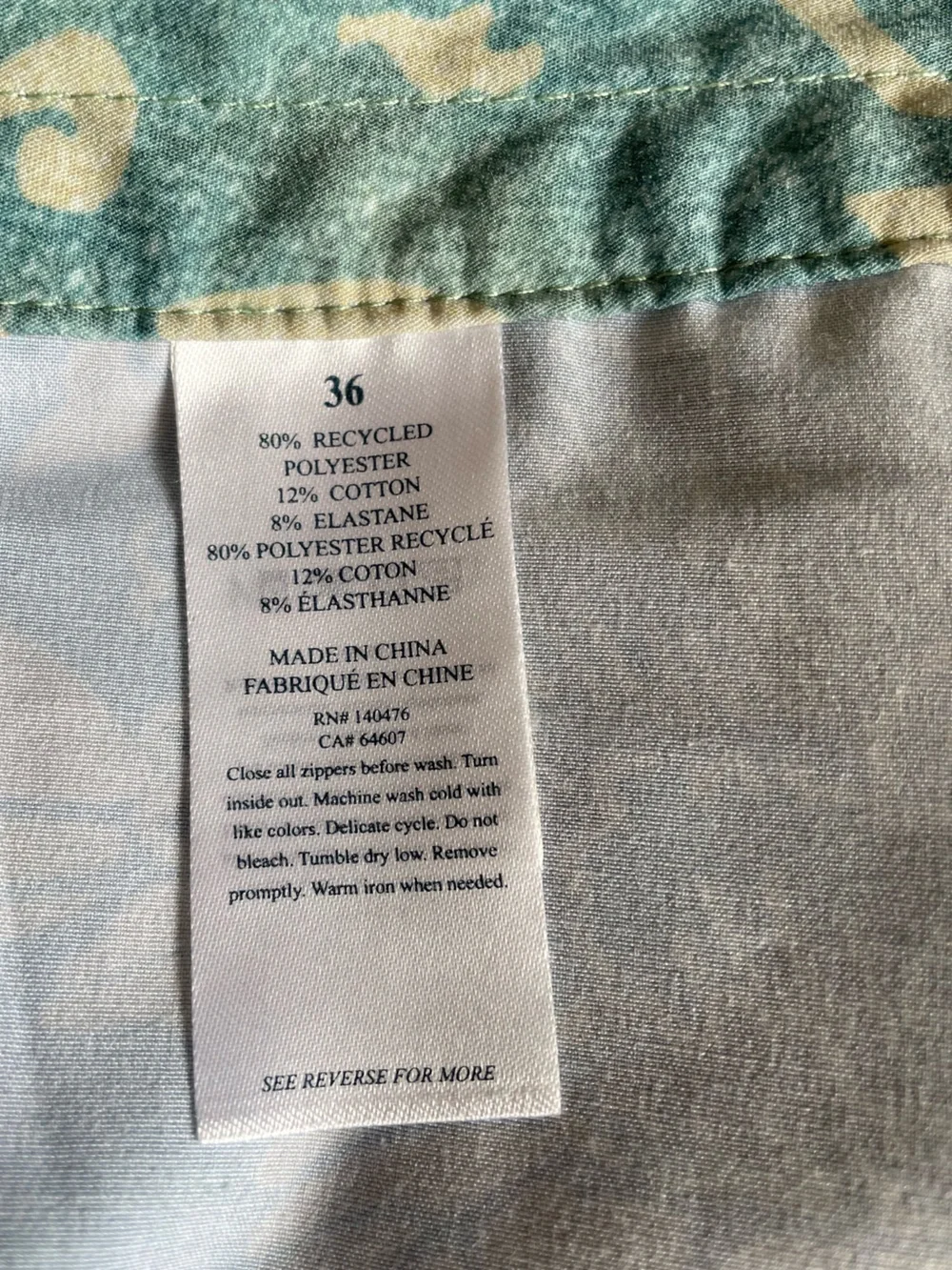 Faherty Board Shorts Swim Trunks Men's Size 36 Indigo Blossom Batik Print